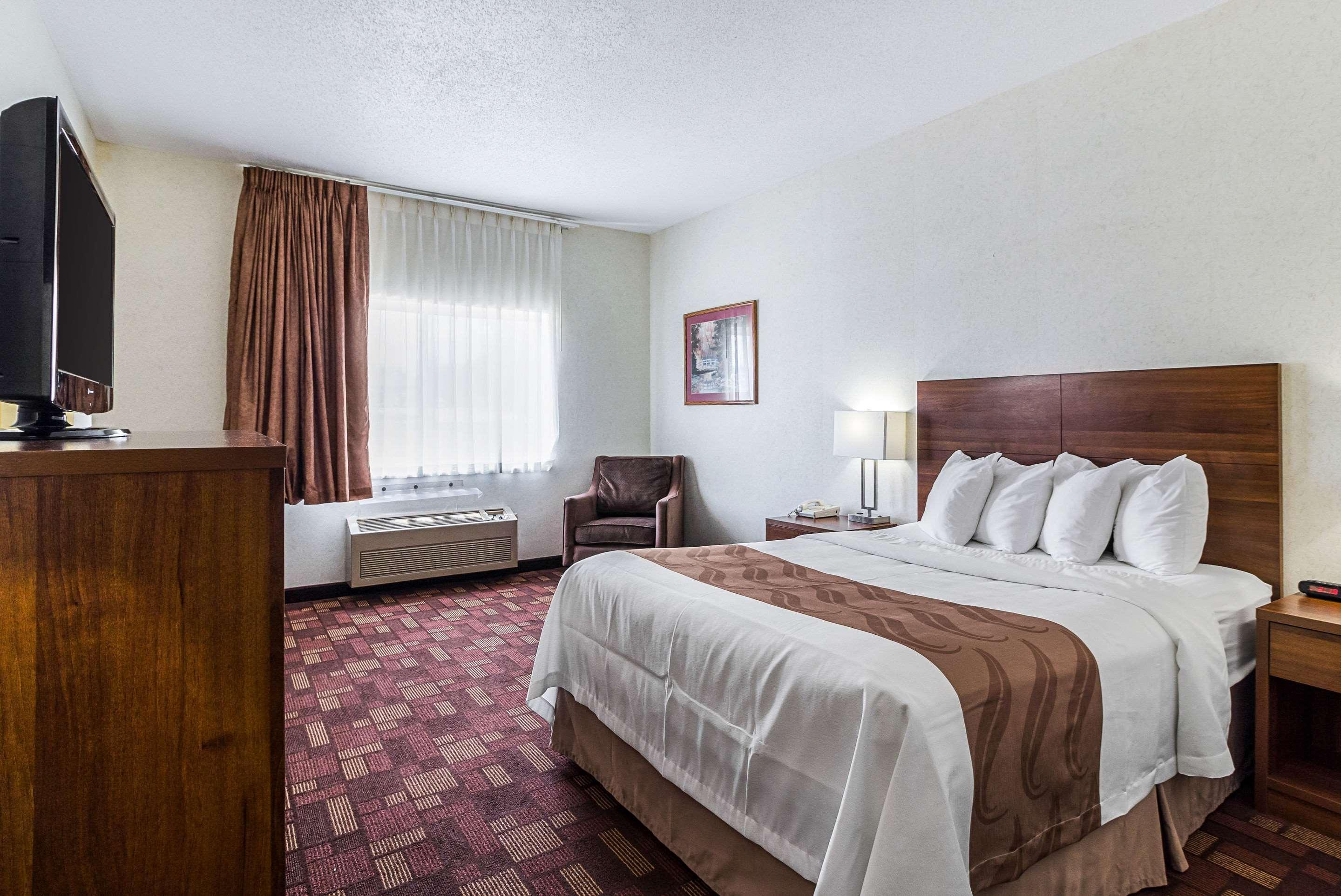 Econo Lodge Luverne I-90 Экстерьер фото