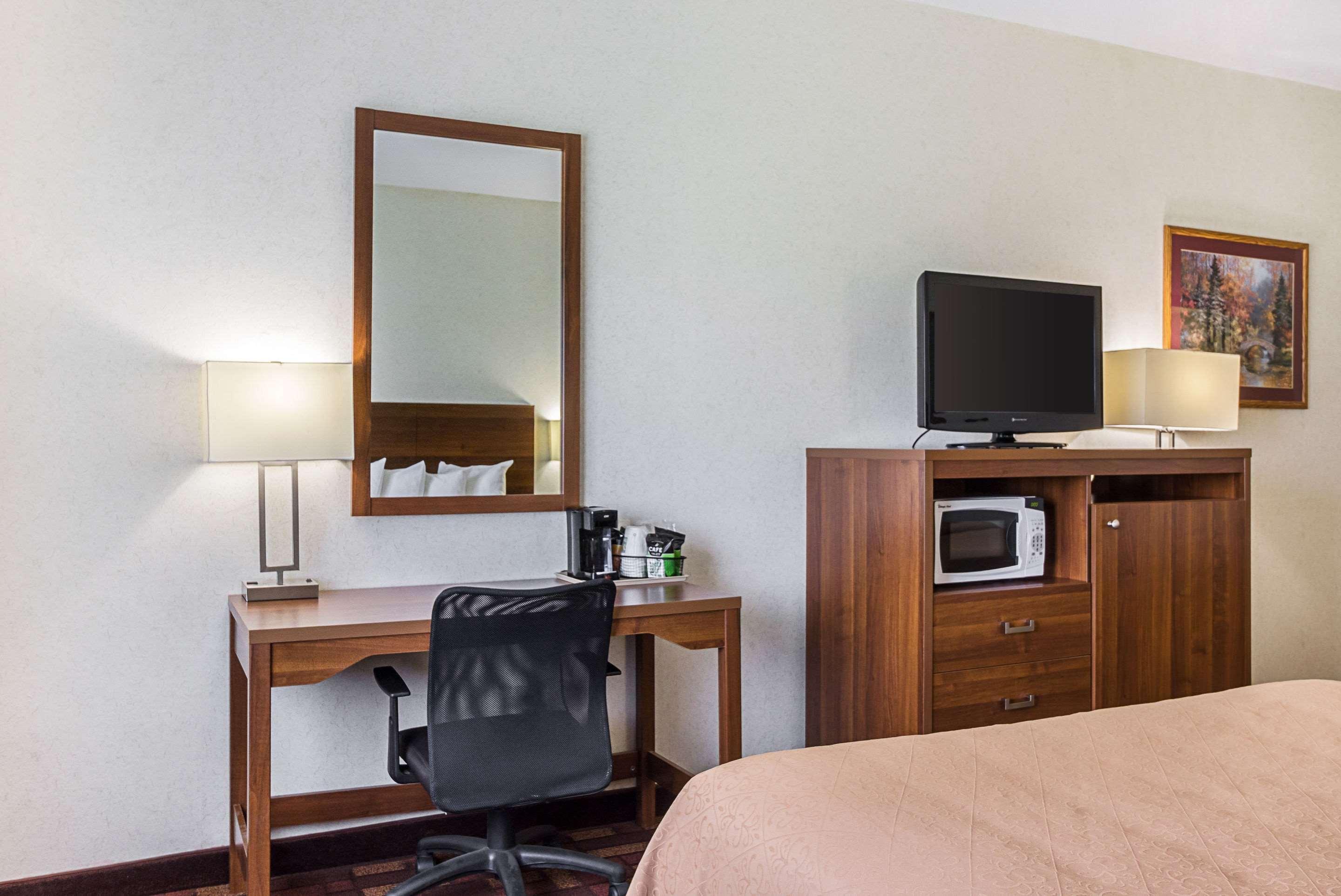 Econo Lodge Luverne I-90 Экстерьер фото