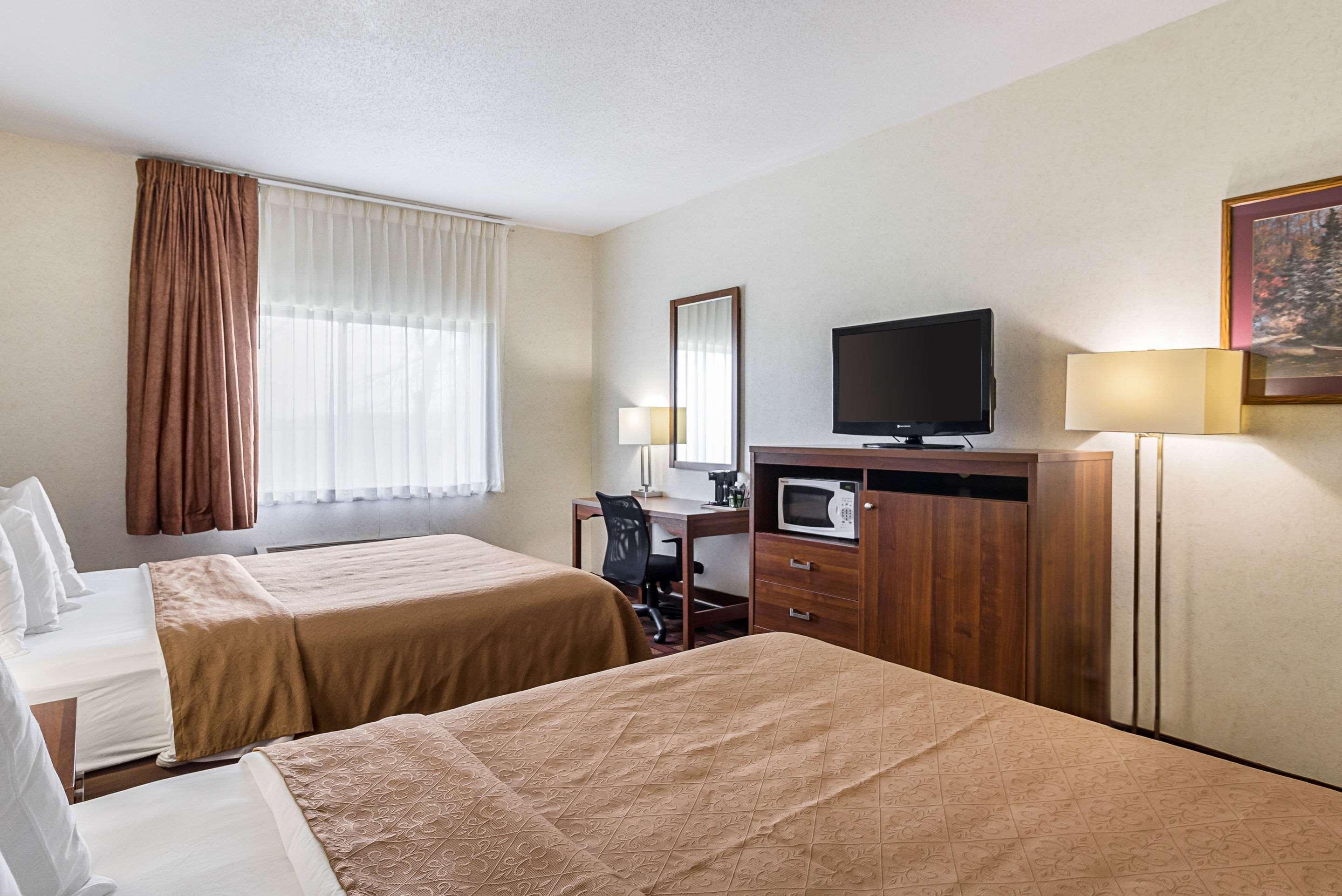 Econo Lodge Luverne I-90 Экстерьер фото