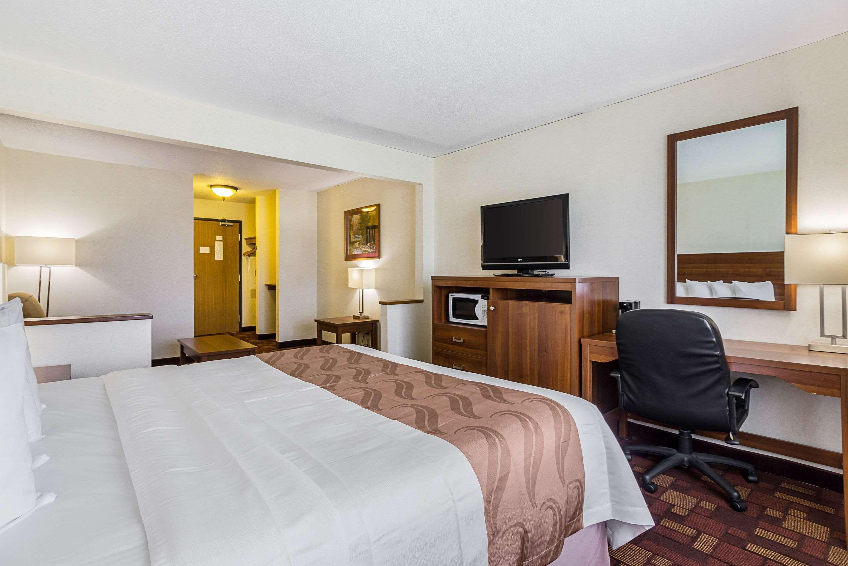 Econo Lodge Luverne I-90 Экстерьер фото