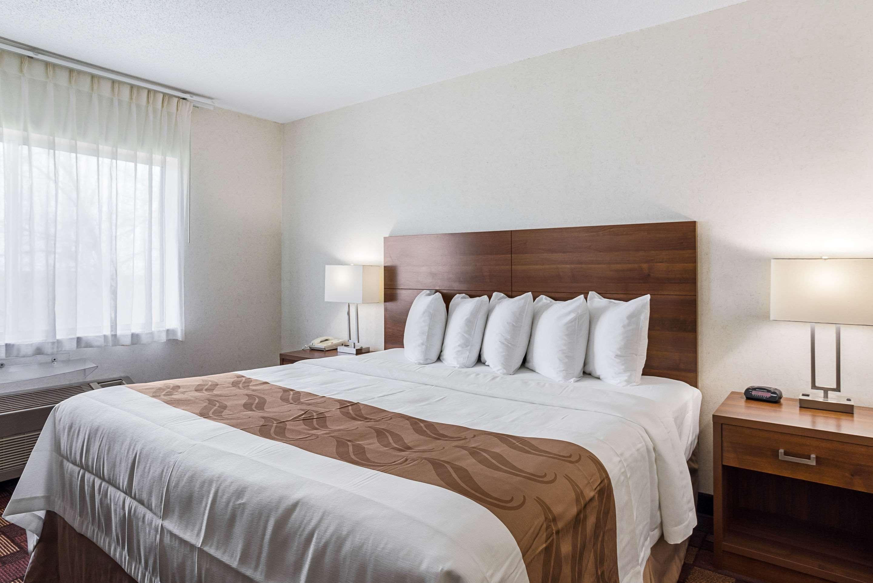Econo Lodge Luverne I-90 Экстерьер фото