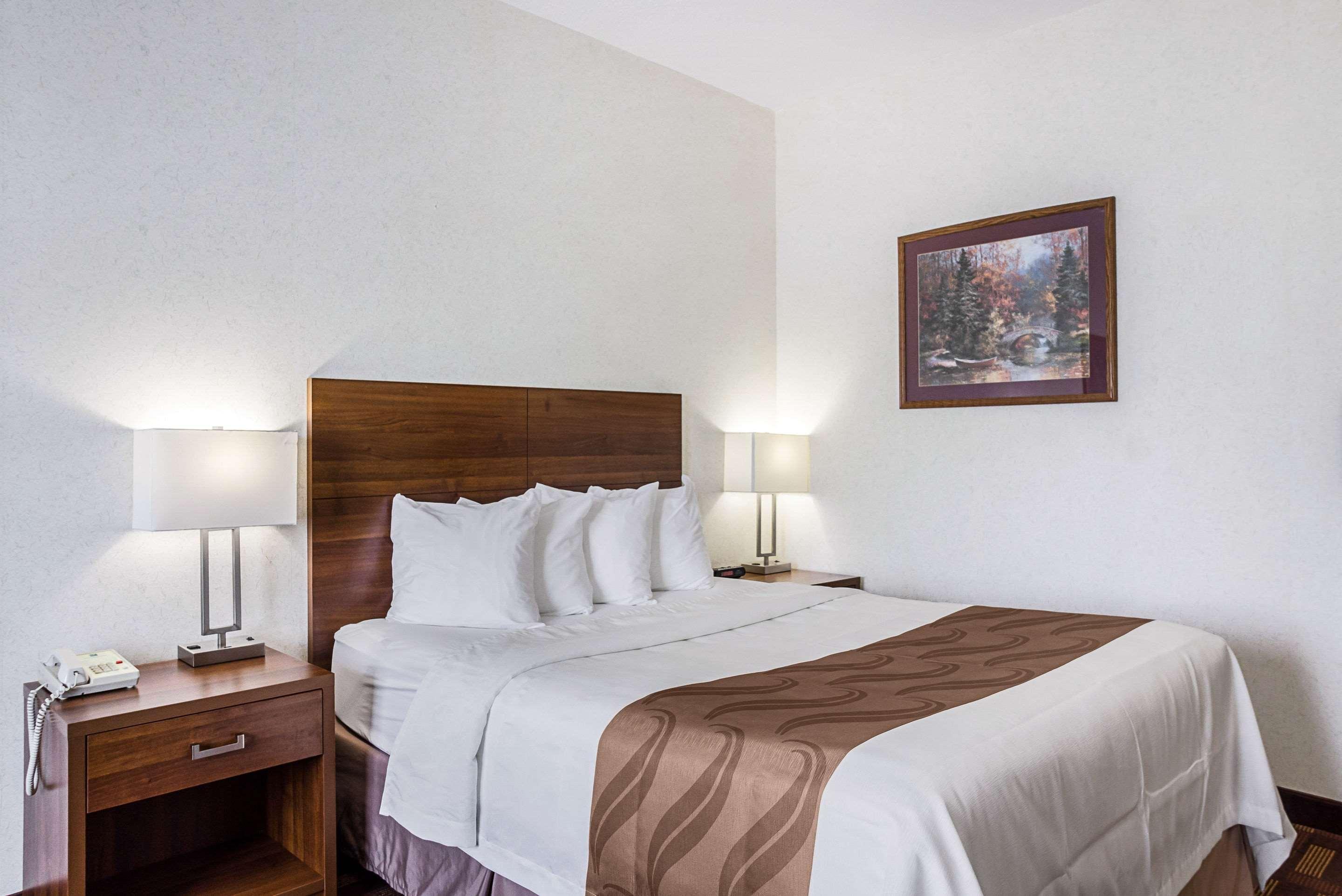 Econo Lodge Luverne I-90 Экстерьер фото