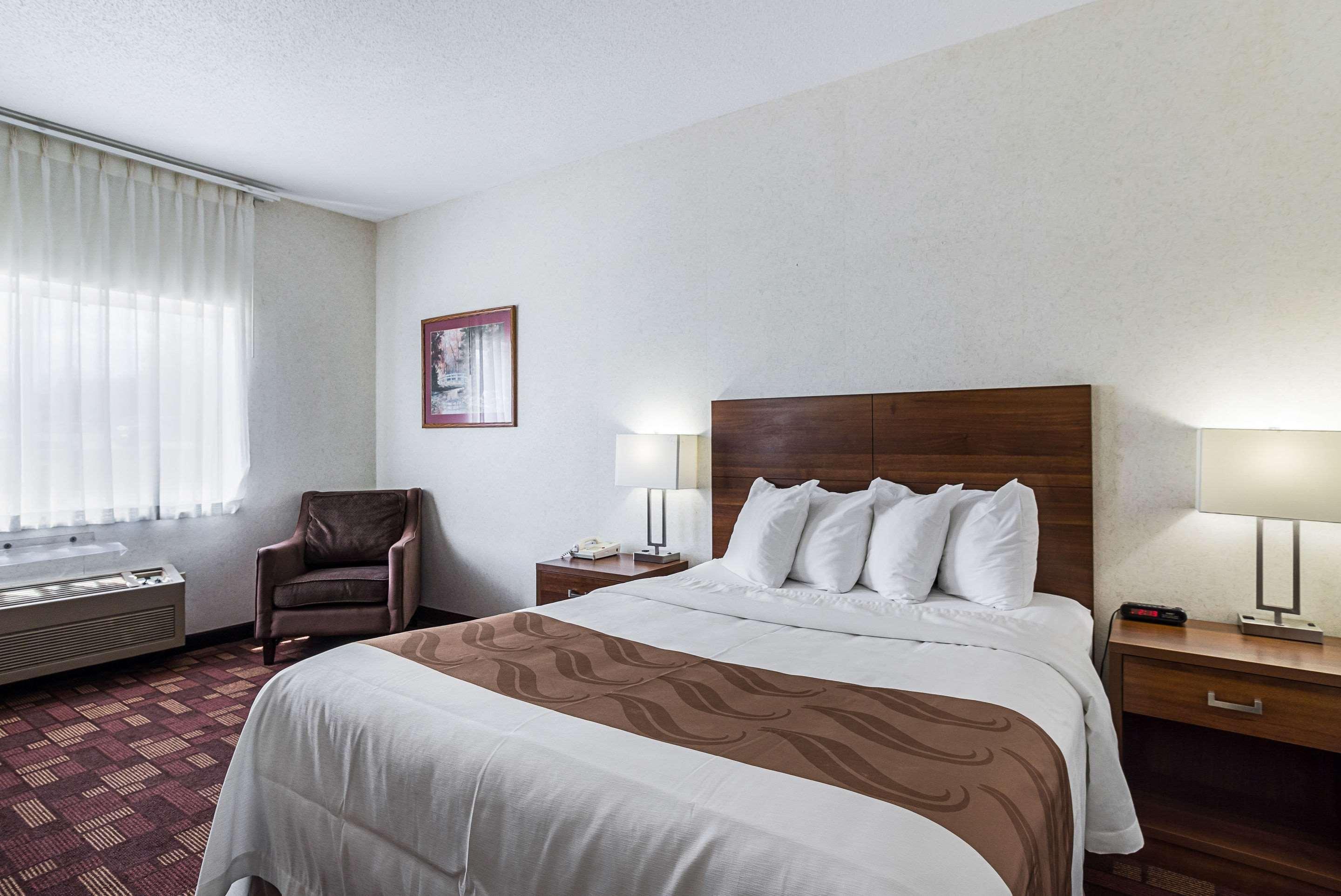 Econo Lodge Luverne I-90 Экстерьер фото