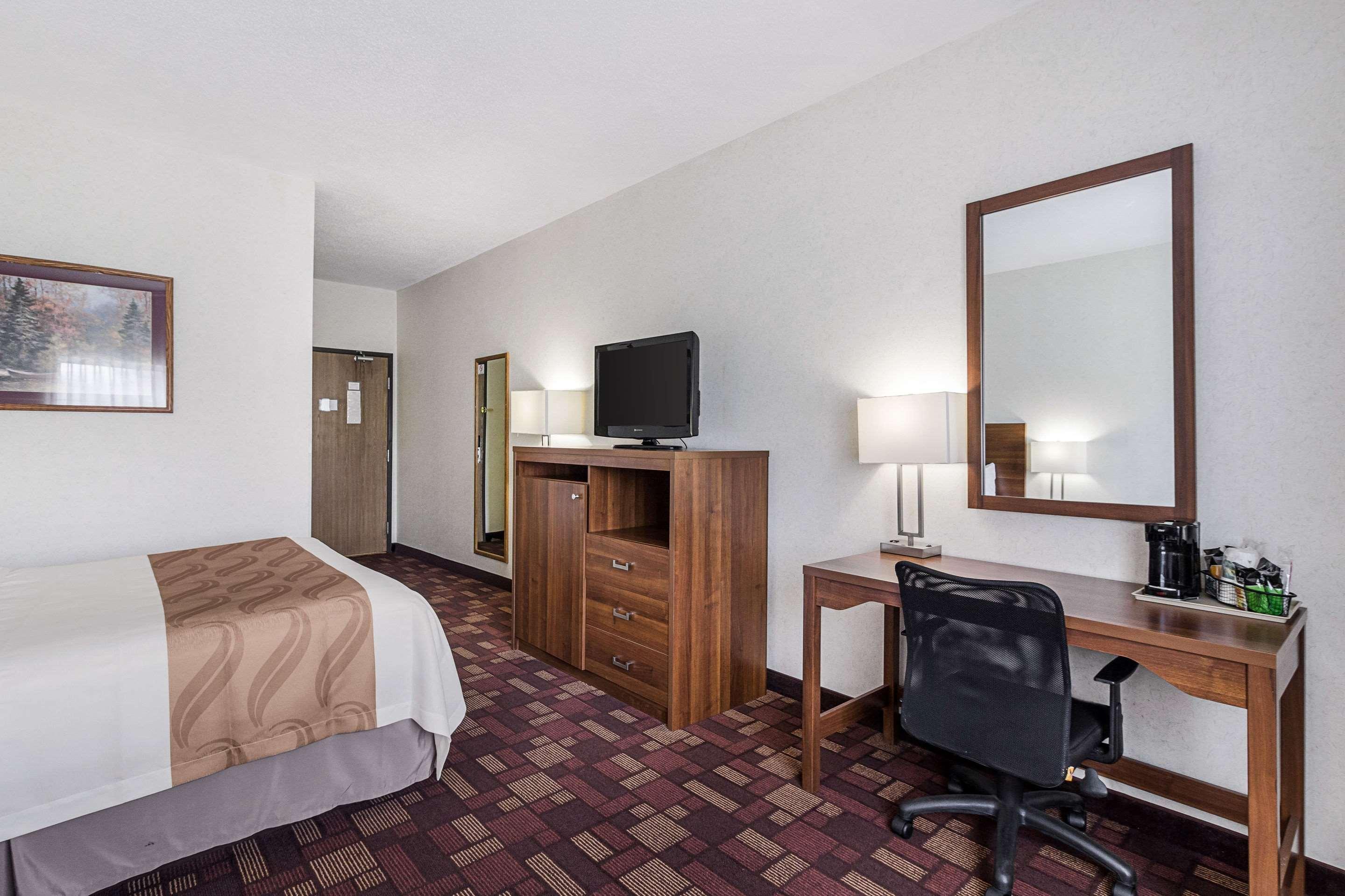 Econo Lodge Luverne I-90 Экстерьер фото