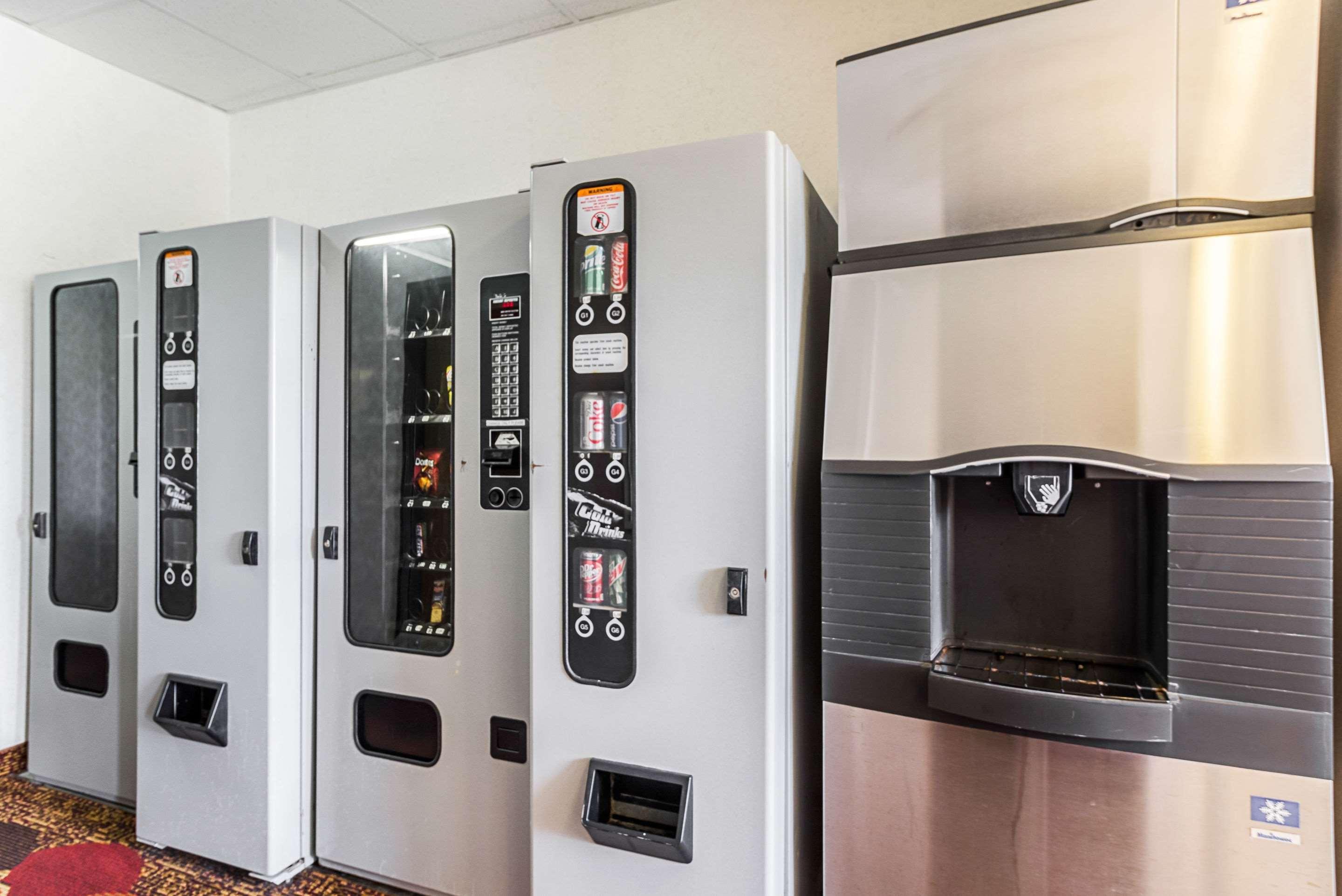 Econo Lodge Luverne I-90 Экстерьер фото