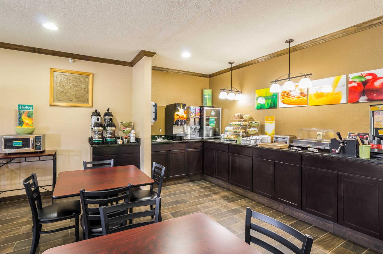 Econo Lodge Luverne I-90 Экстерьер фото