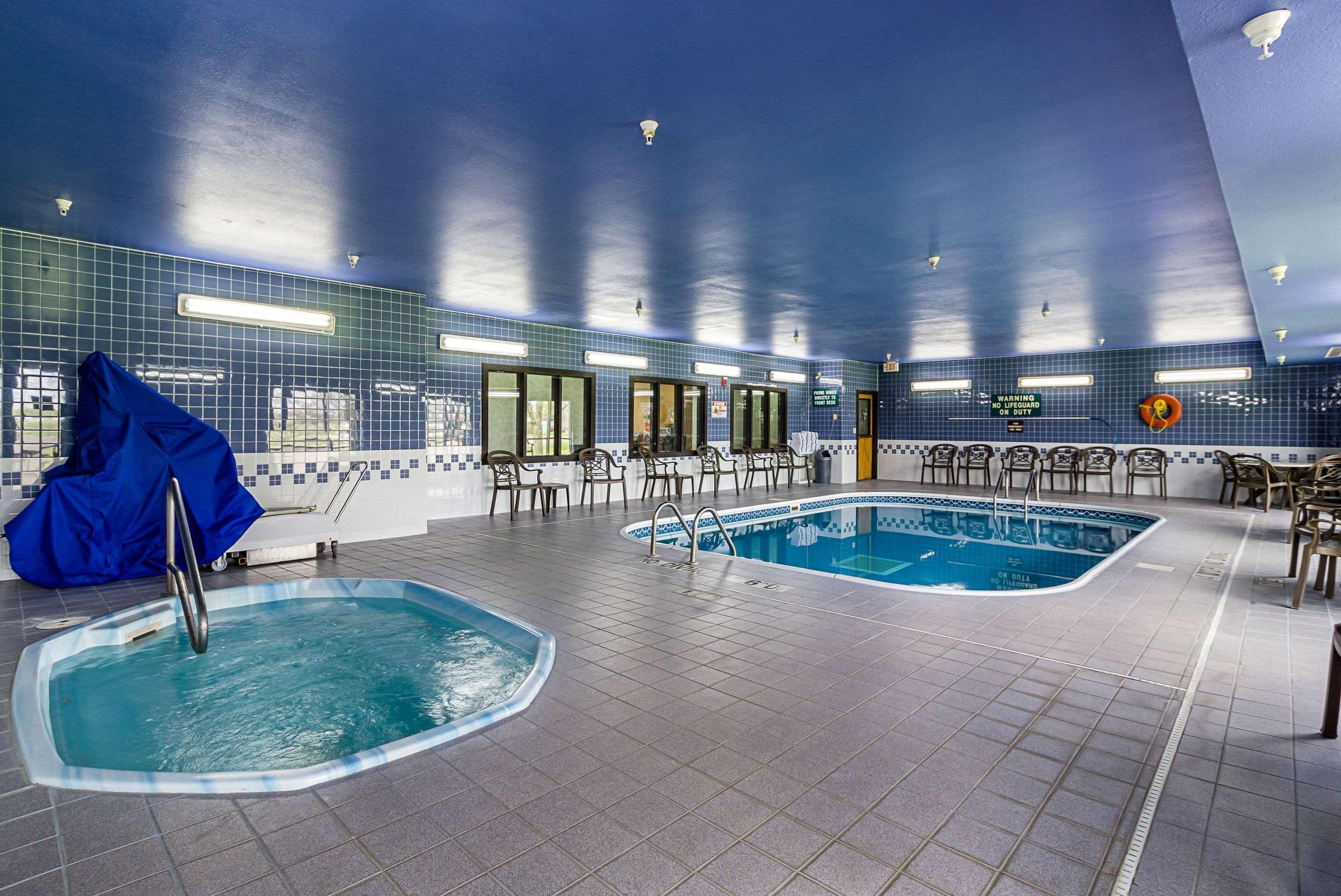 Econo Lodge Luverne I-90 Экстерьер фото