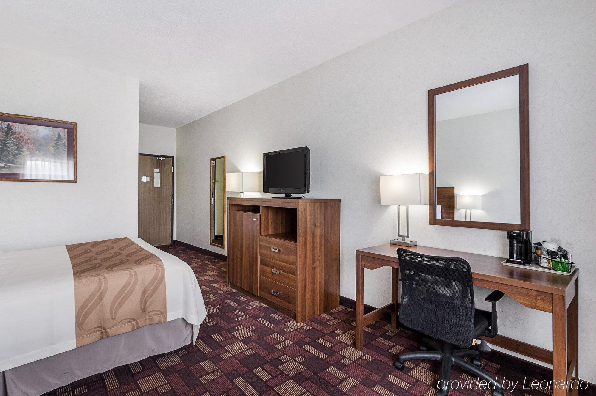 Econo Lodge Luverne I-90 Экстерьер фото